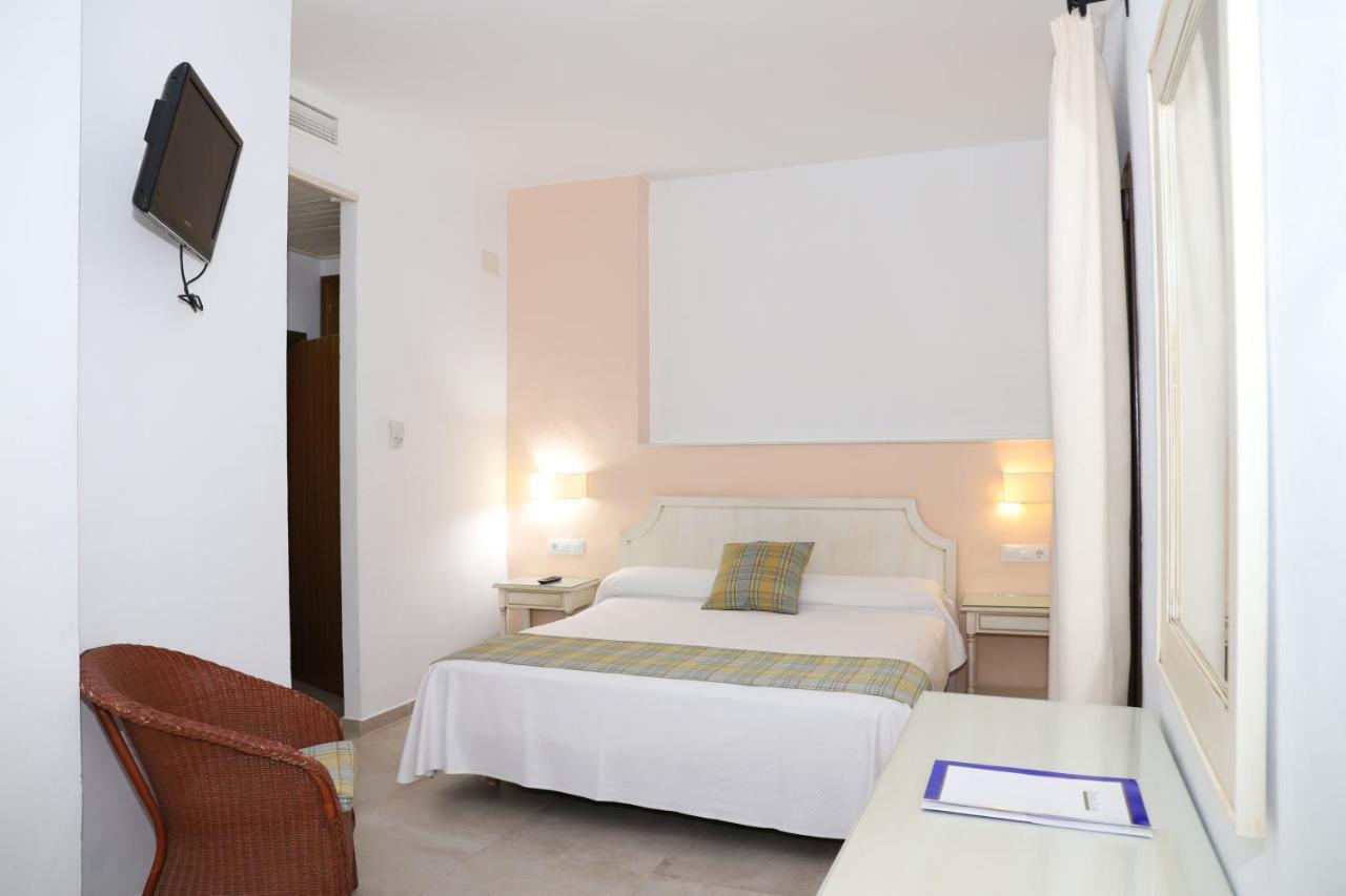 Hostal Dona Lola Marina Zahara de los Atunes Eksteriør billede